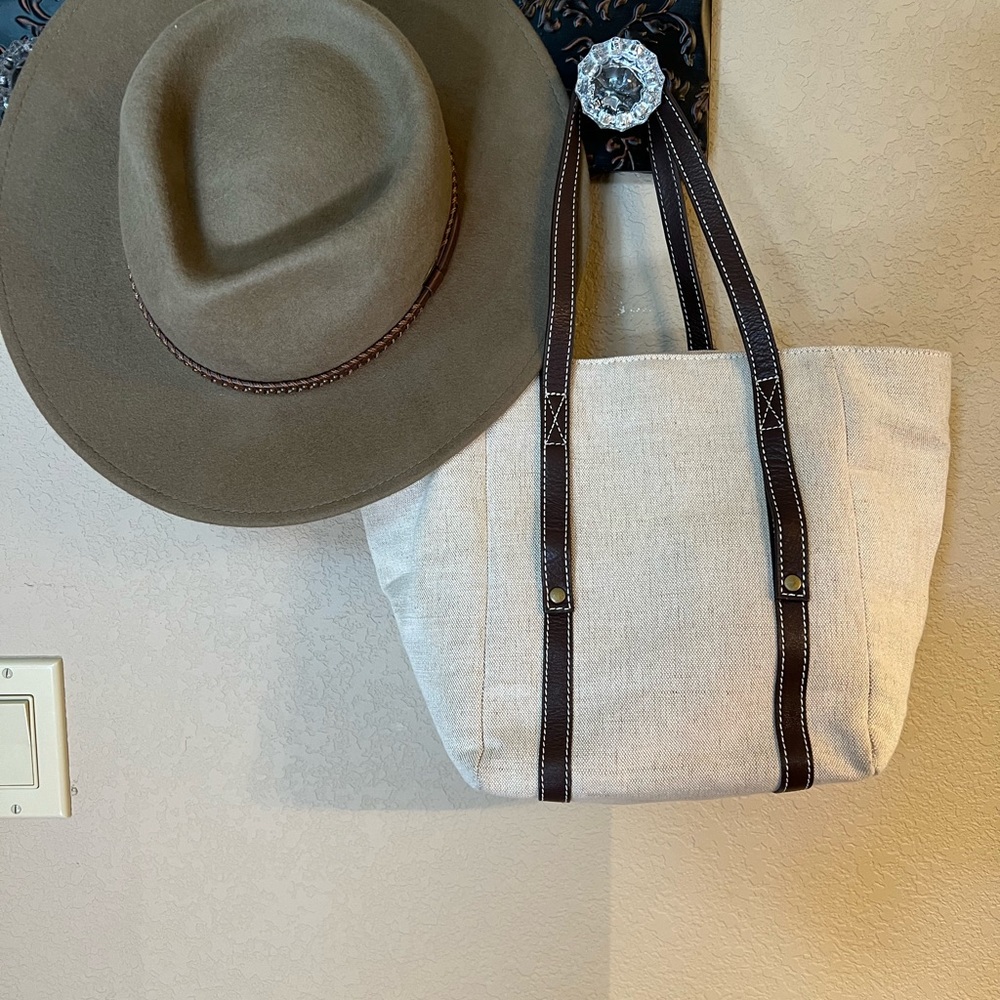 Perfect Summer Handbag  with or without scarf
